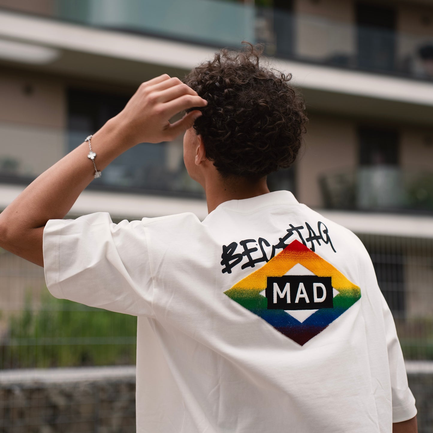 VibeWave Tee - Label Y