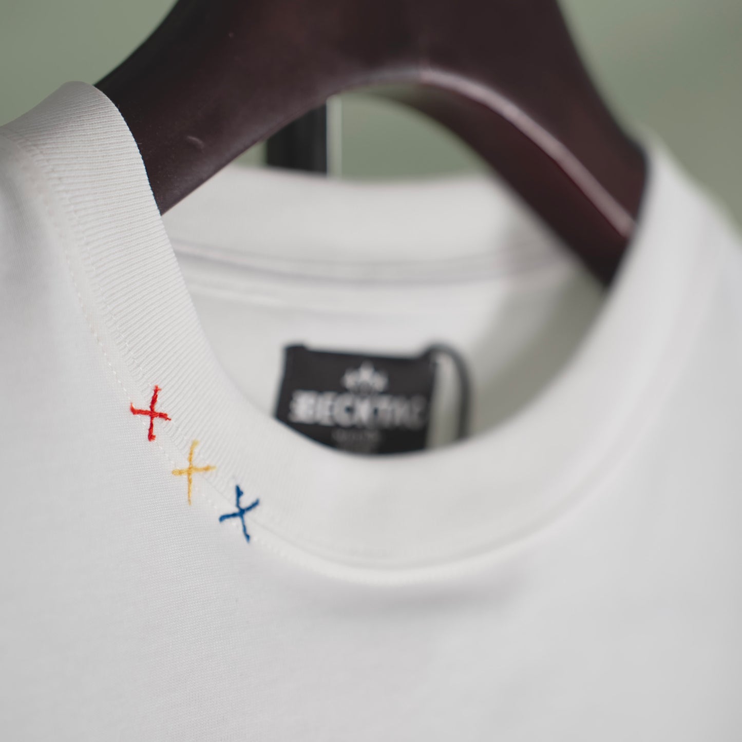 VibeWave Tee - Label Y